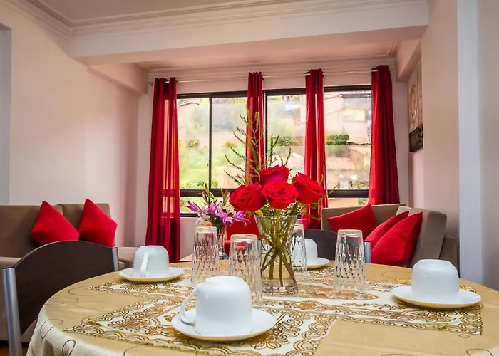 Hotel Rhouse 3*