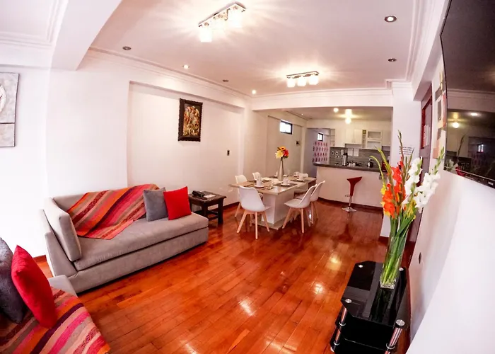 Rhouse Hotel 3*