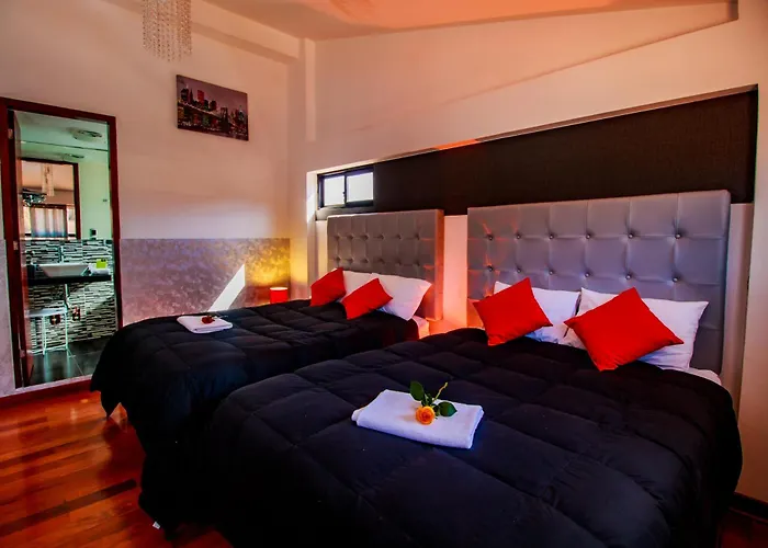 Hotel Rhouse 3*