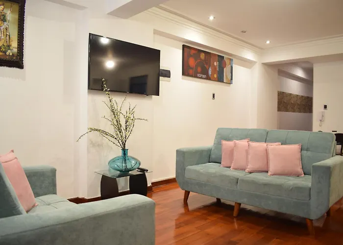 Rhouse Hotel 3*