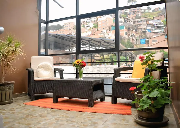 Rhouse Hotel 3*