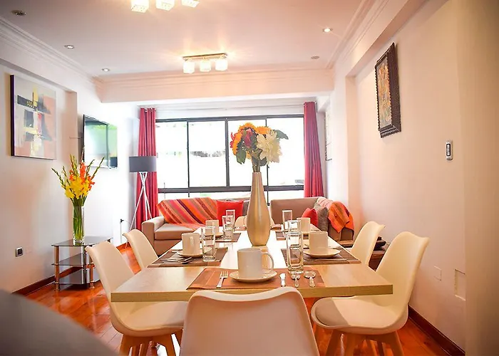 Rhouse Hotel 3*