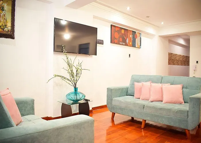 Rhouse 3*