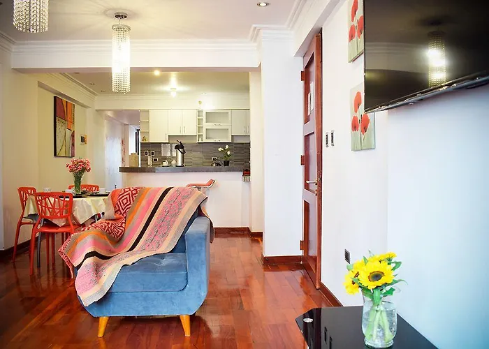 Rhouse Hotel